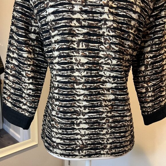 Chico's Animal Print 3/4 Sleeve Button Front Cotton Jacket, Size 1 (US 8/Med) - Picture 13 of 16